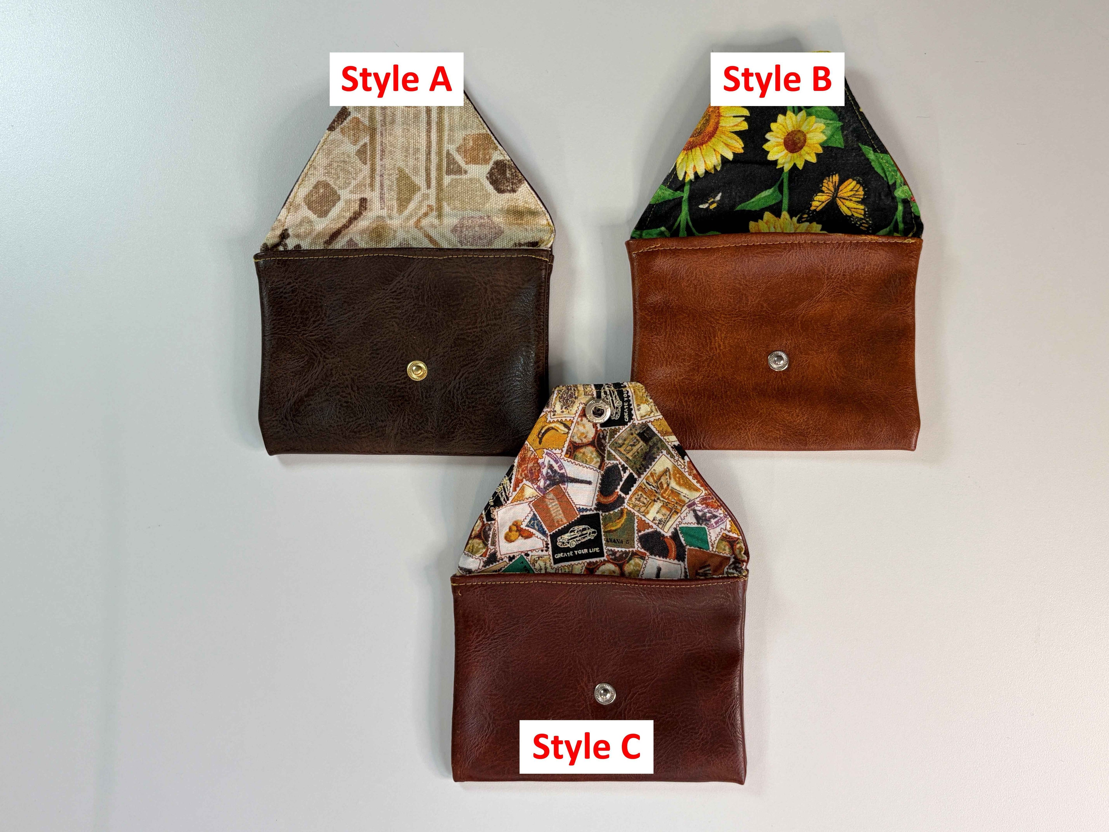 Étui pour serviette sanitaire cuir synthétique - Style au choix