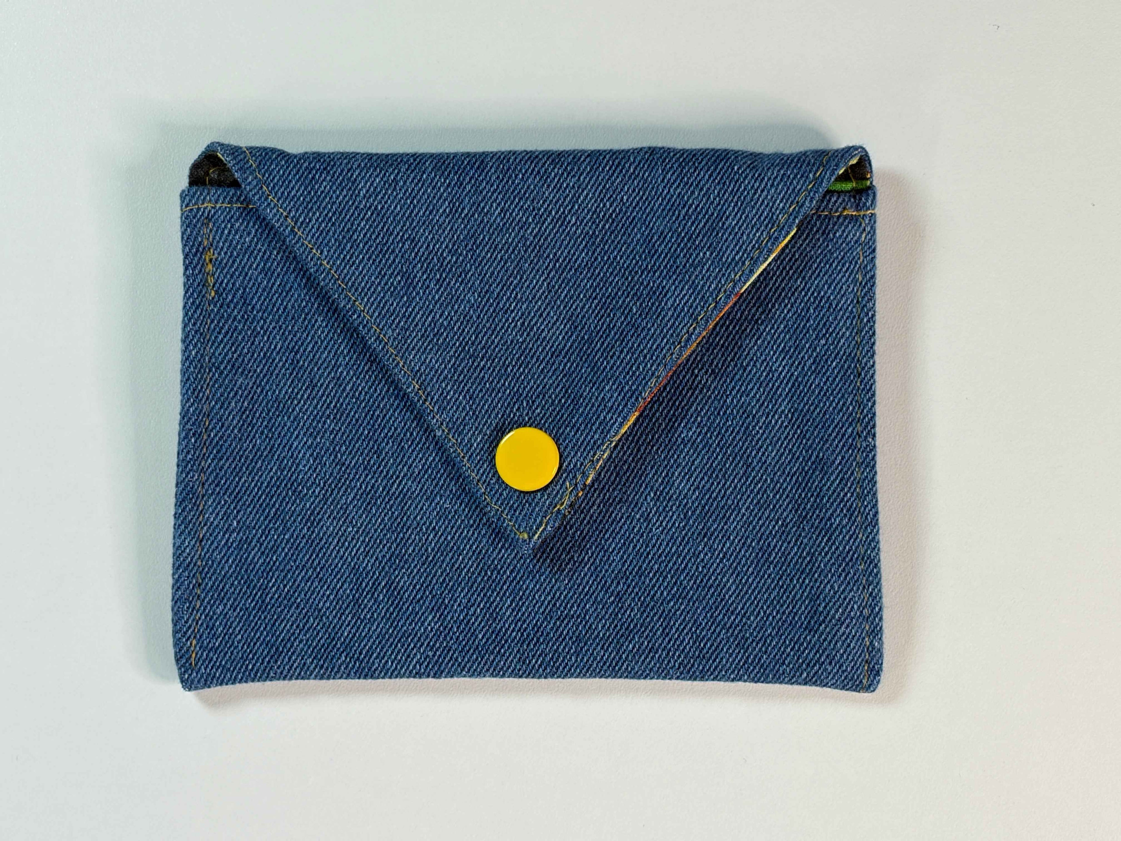 Étui pour serviette sanitaire en jeans - Style au choix