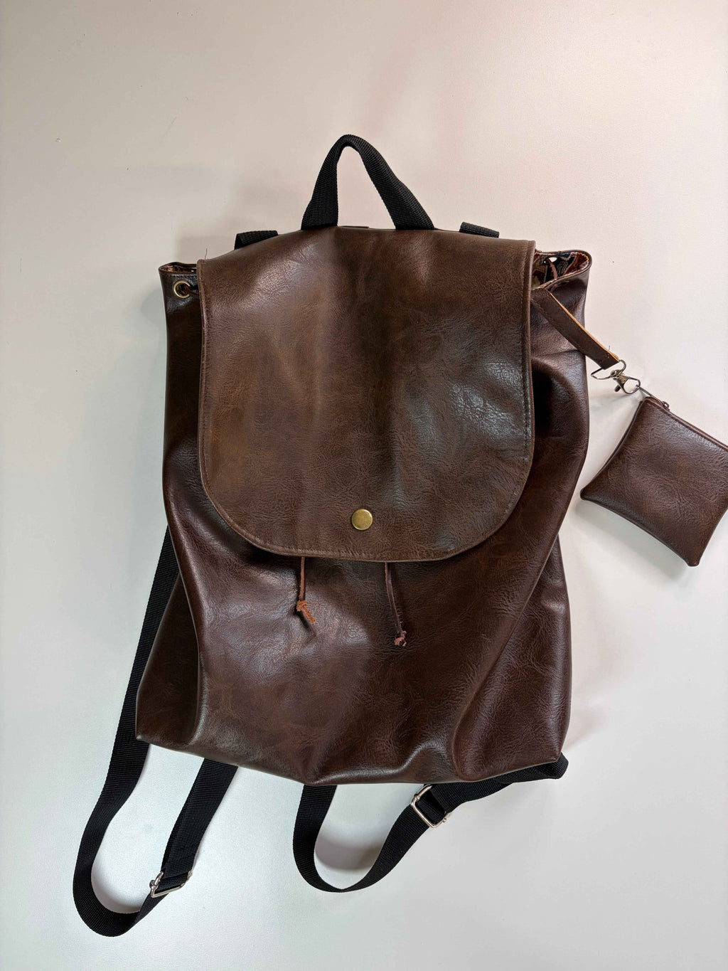 Sac à dos en cuir synthétique pour adulte