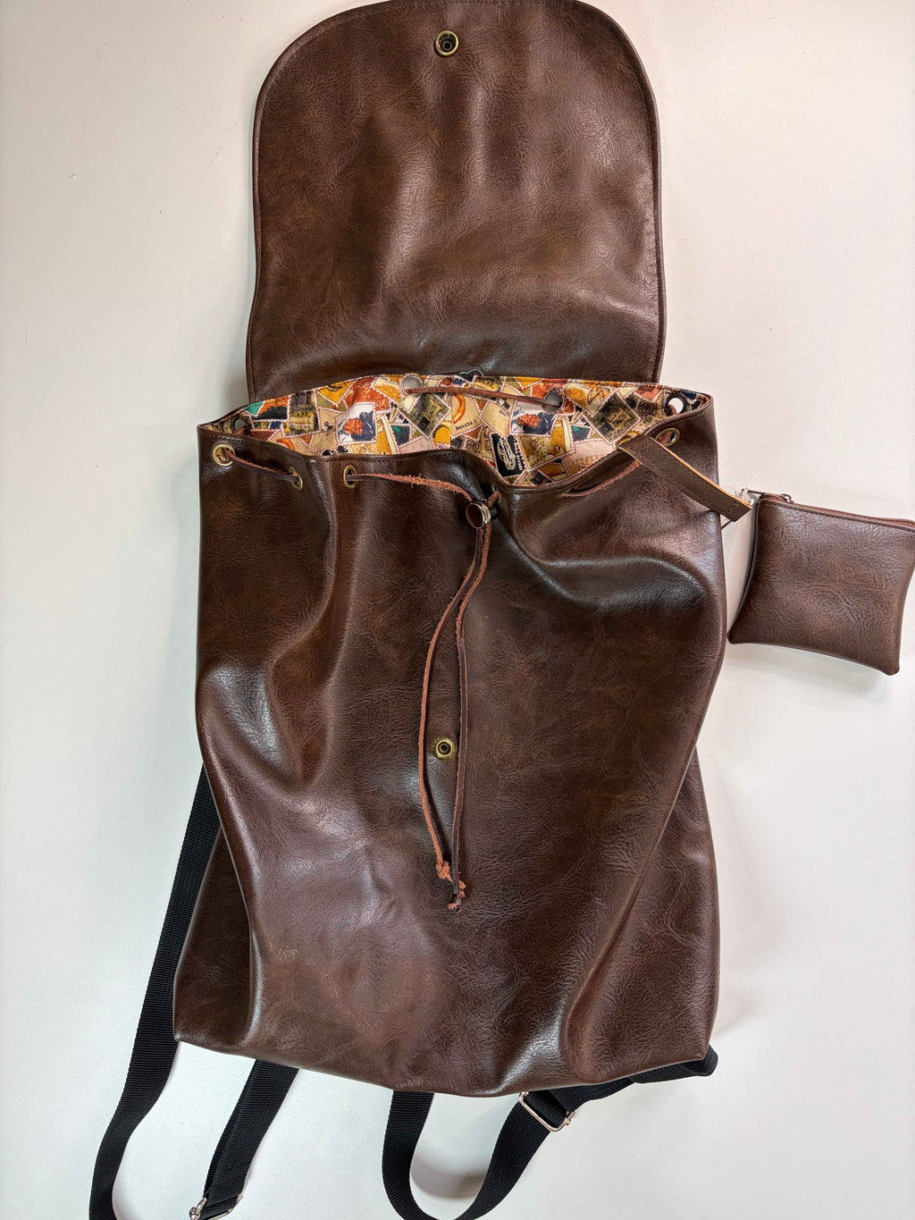 Sac à dos en cuir synthétique pour adulte
