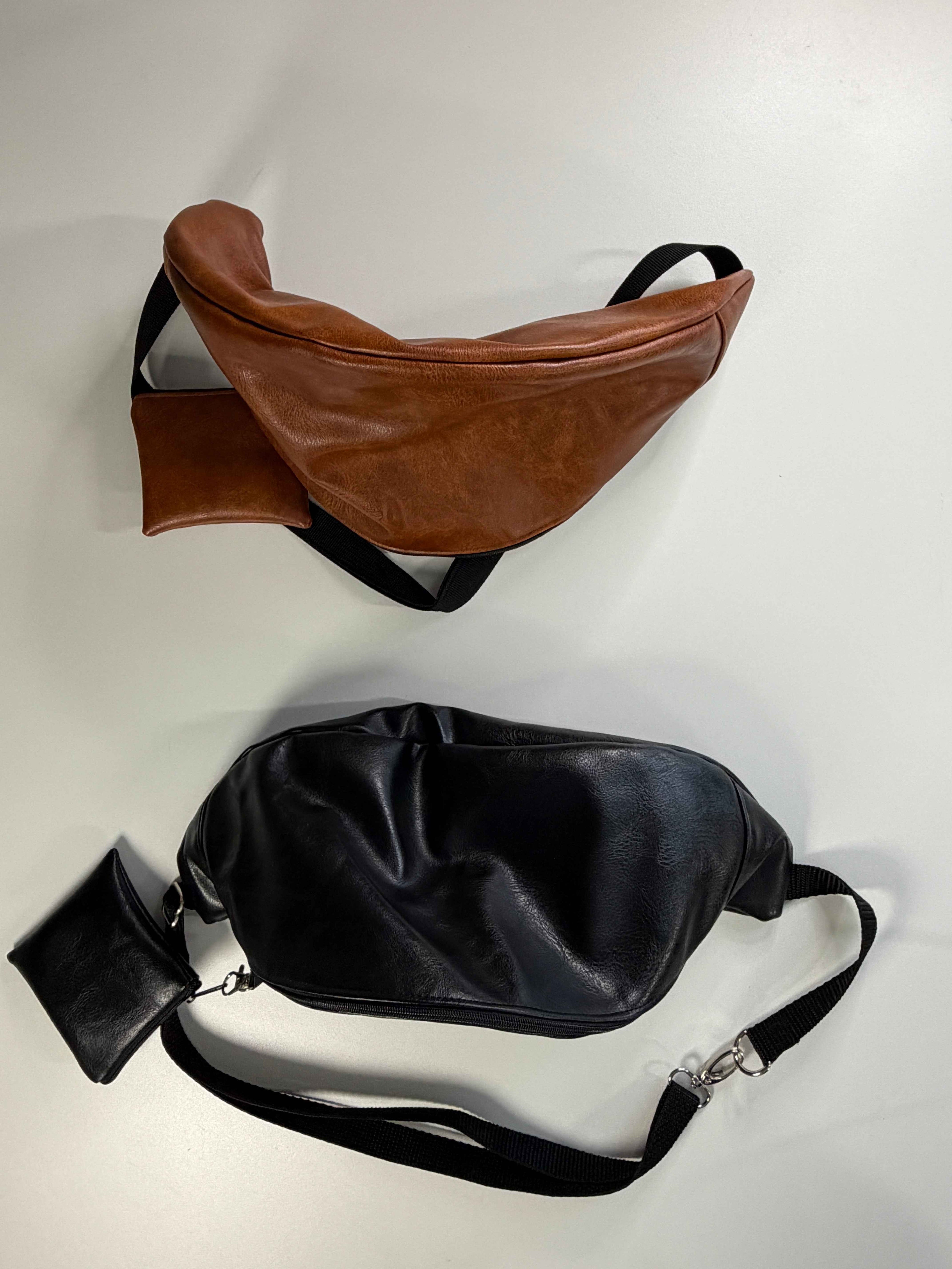 Sac ceinturon (banane) en cuir synthétique - Style au choix