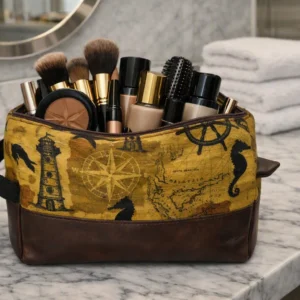 Grande trousse de toilette matelassée en cuir synthétique et coton – Daniecoud